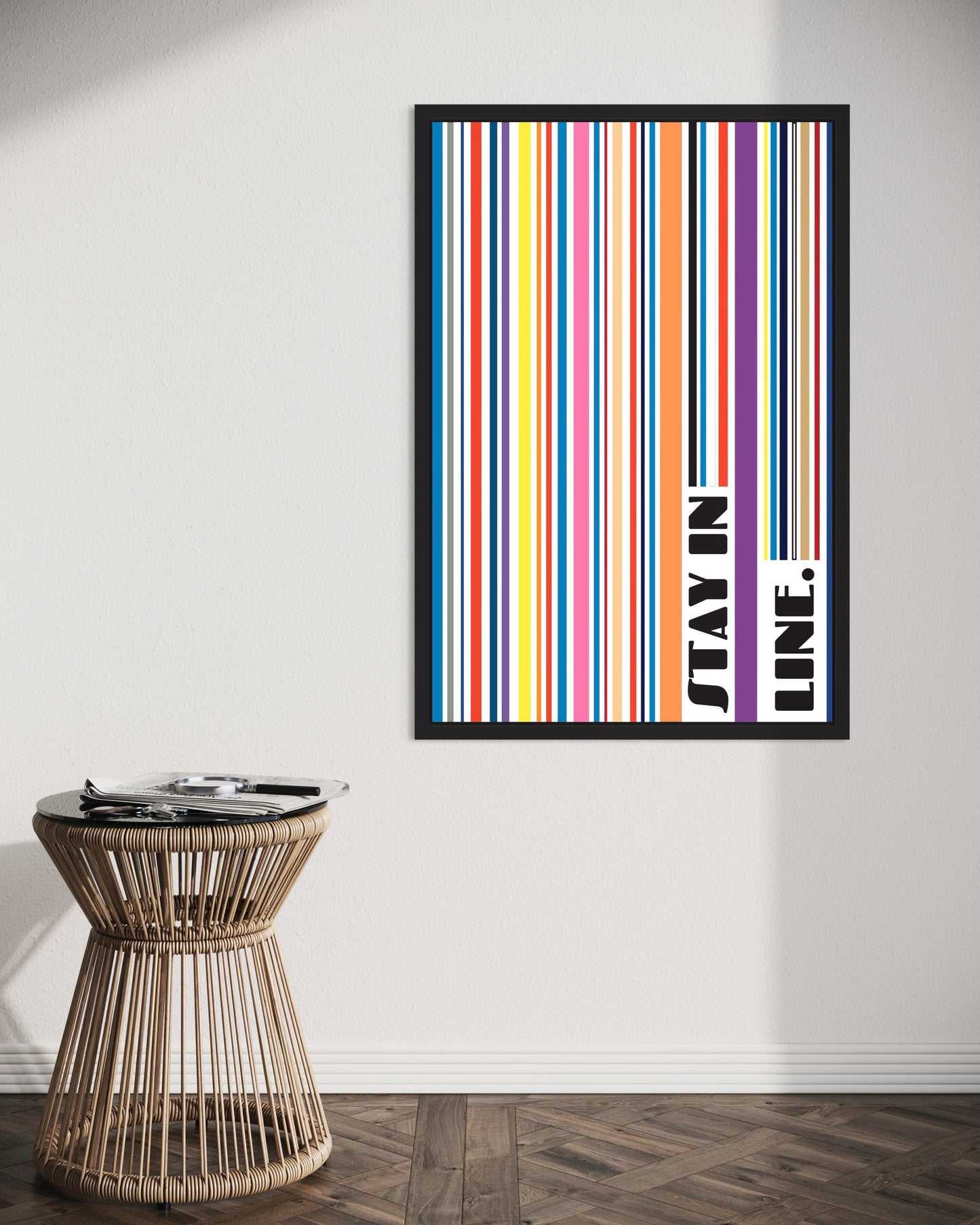 "Stay in Line" Premium Poster im Rahmen (violett)